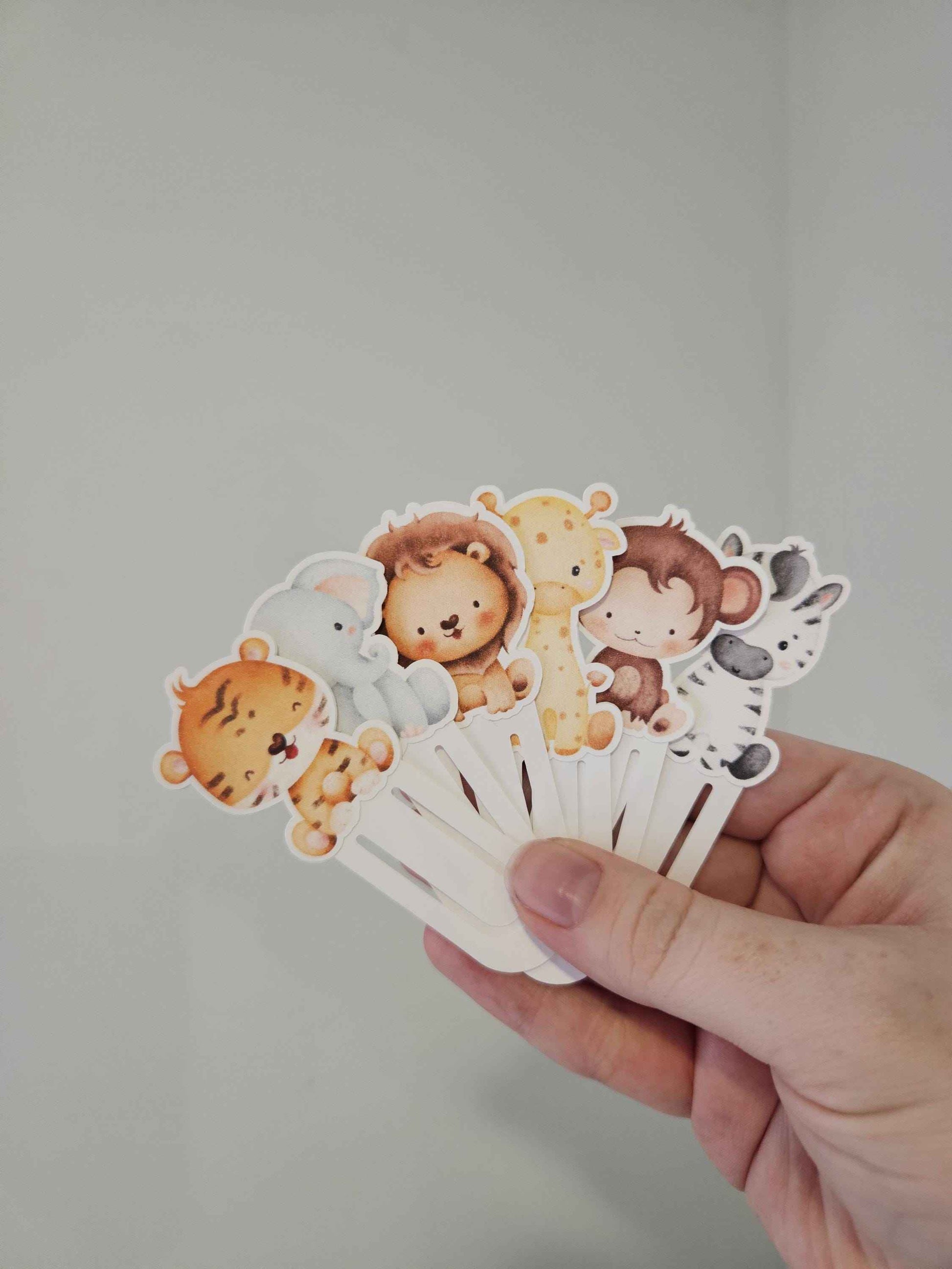 Handmade Safari Animal Cardstock Bookmarks: Kids' Reading Favors