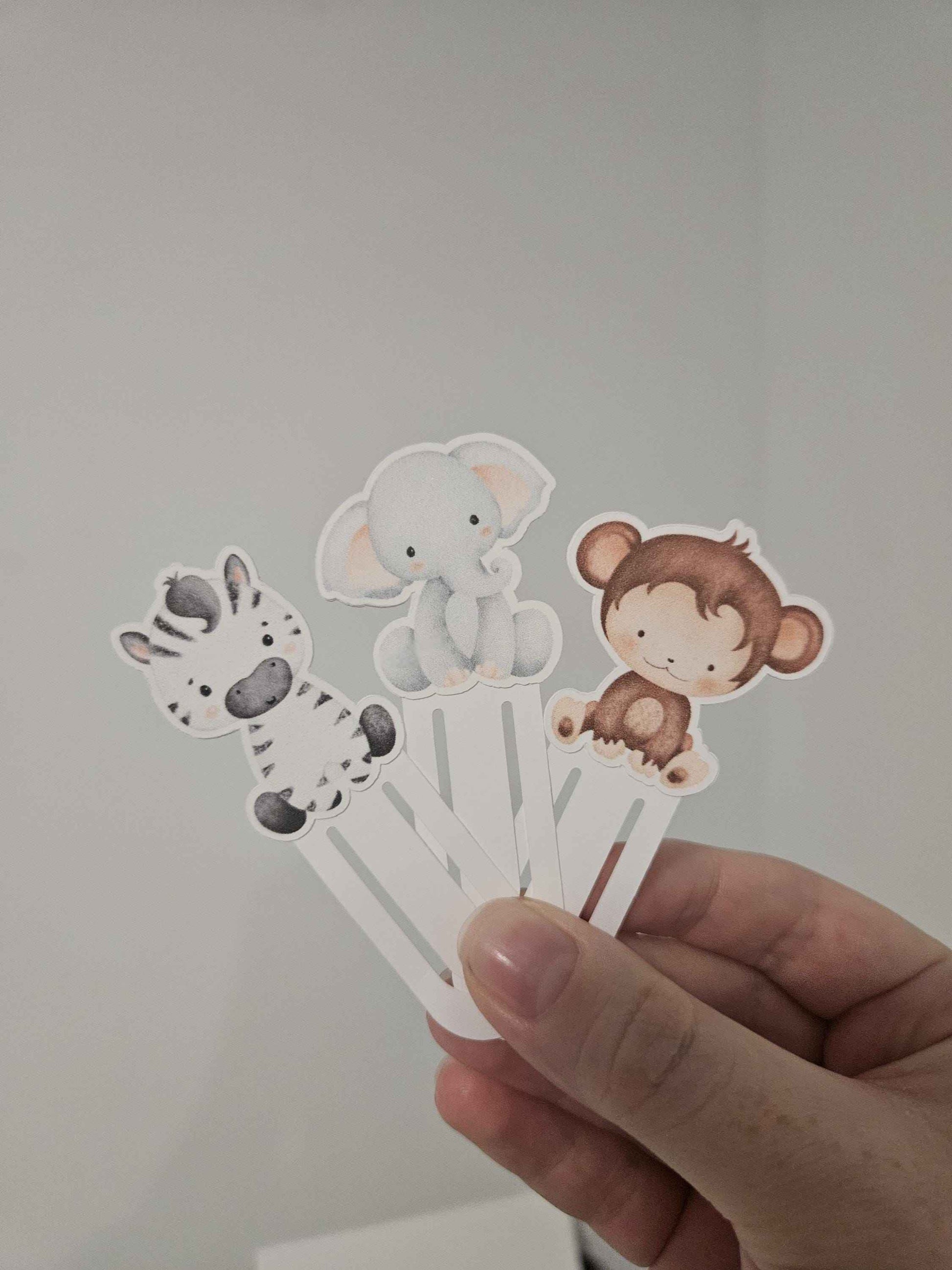 Handmade Safari Animal Cardstock Bookmarks: Kids' Reading Favors