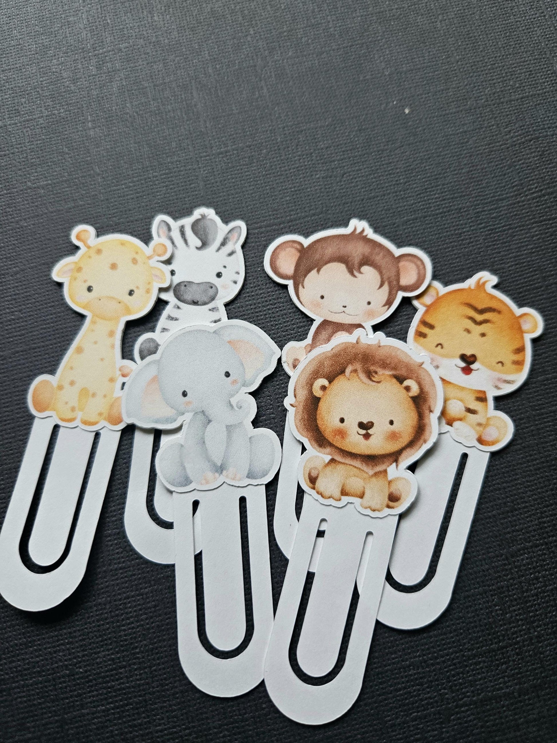 Handmade Safari Animal Cardstock Bookmarks: Kids' Reading Favors