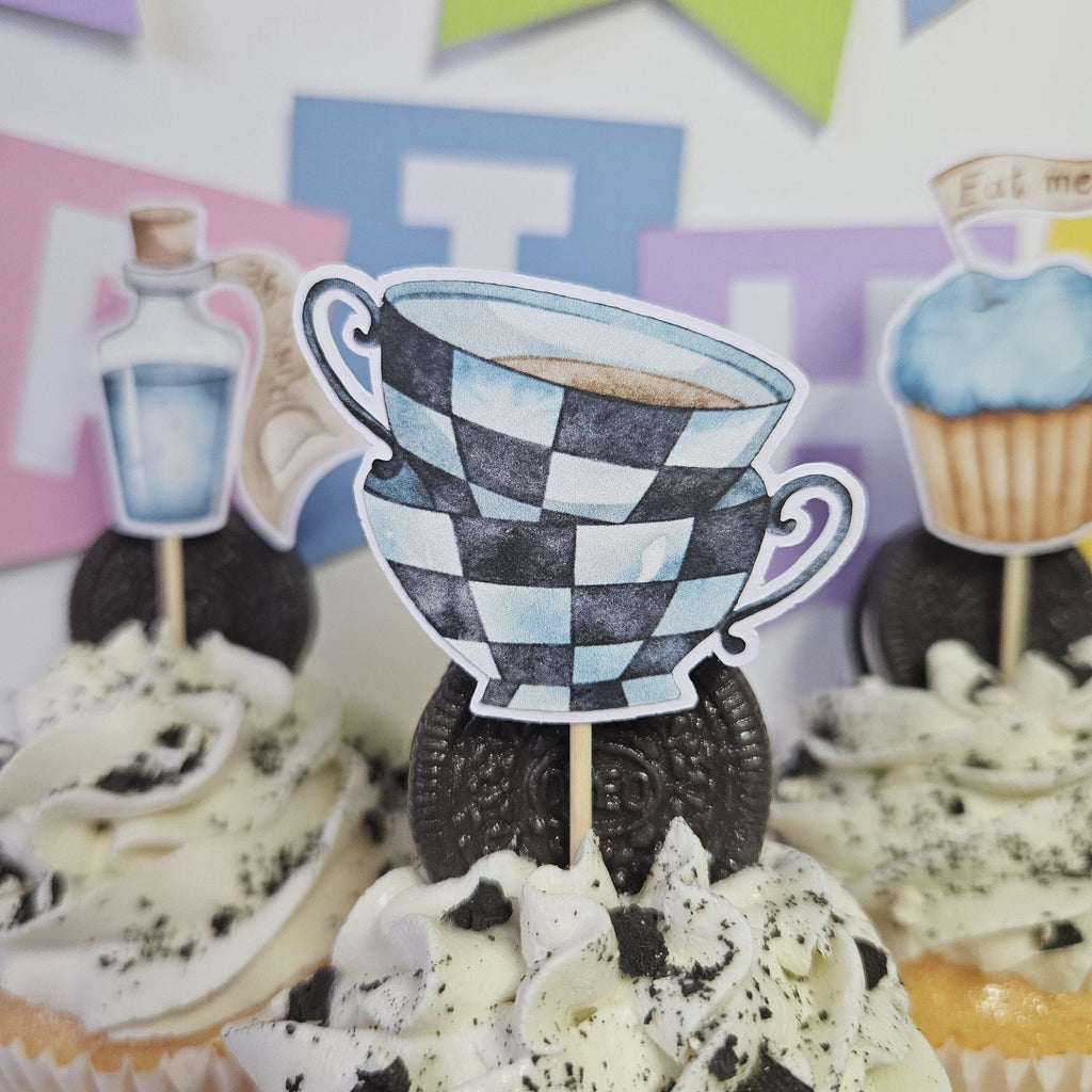 Alice in Wonderland Cupcake Toppers | Onderland Birthday Party